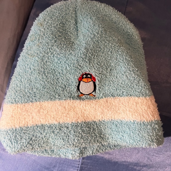 Tilt penguin winter hat - Picture 1 of 2